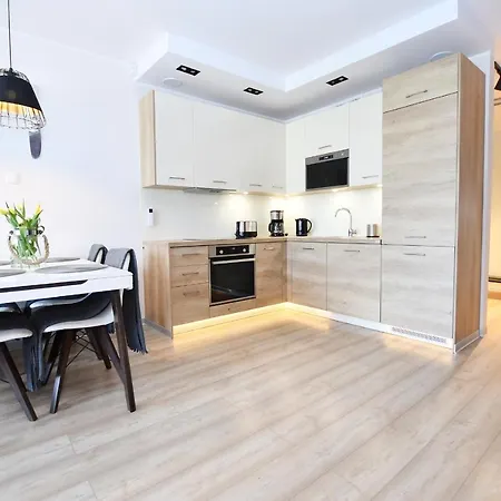 Kolobrzeskie Wybrzeze - Solna 403 *