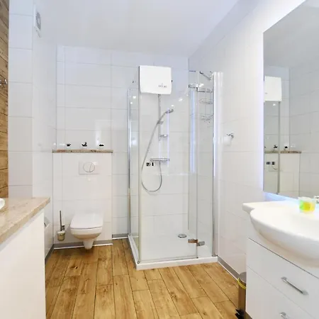 Kolobrzeskie Wybrzeze - Solna 403 *